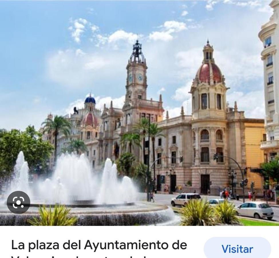 Valencia Centro Andando Y Playa Malvarrosa Tranvia Eksteriør bilde