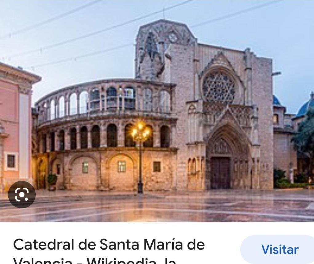 Valencia Centro Andando Y Playa Malvarrosa Tranvia Eksteriør bilde
